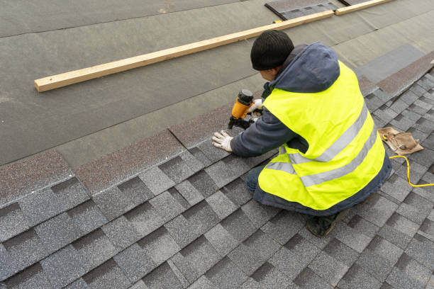Best Shingle Roofing Installation  in Kronenwetter, WI